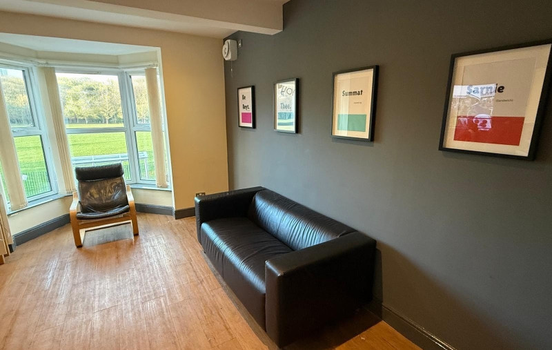 Lounge at 11A Rustlings Road